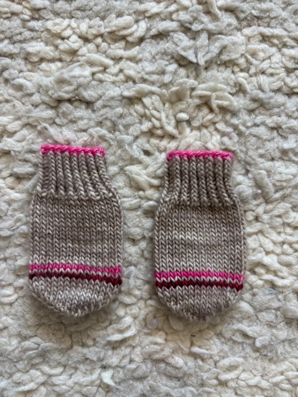 Handknit Vintage Inspired Baby Mittens Mitts Scratch Newborn like Misha Puff